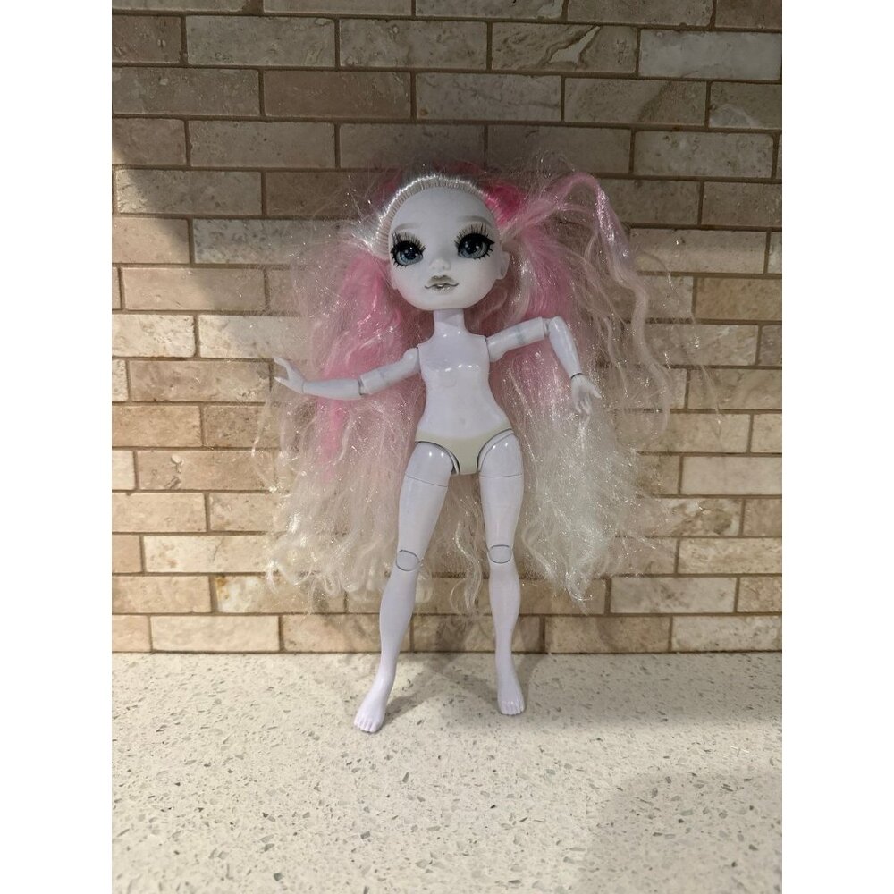 Rainbow High Shadow‎ Natasha Zima Fashion Doll white silver collector